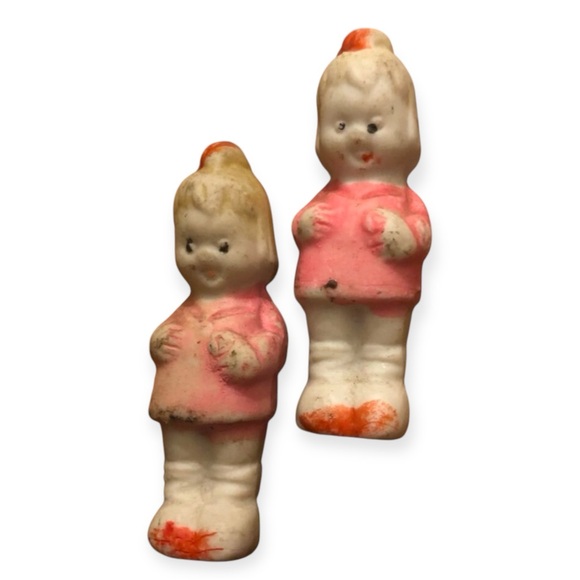 1930's Porcelain Bisque Twin Girl Figurines, Made in Japan, Priced for the Pair - Picture 2 of 4